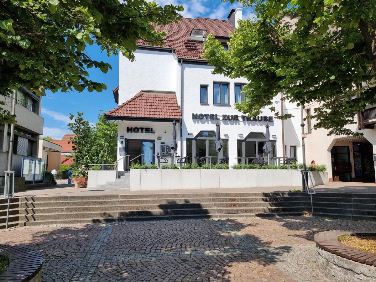 Hotel Zur Traube Moglingen Bagian luar foto