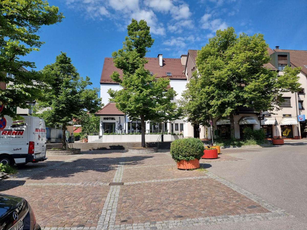 Hotel Zur Traube Moglingen Bagian luar foto